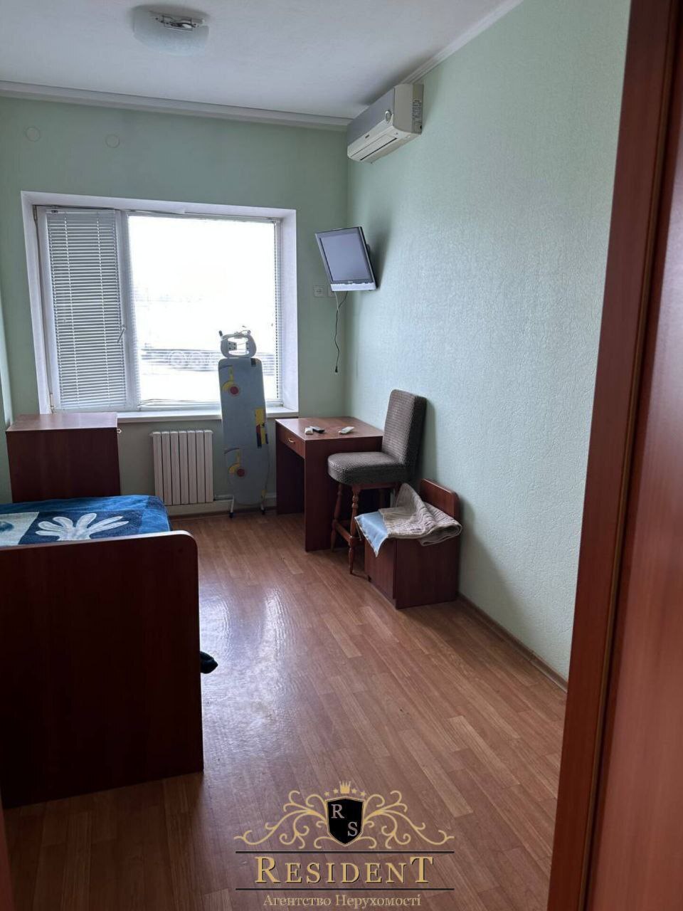 Аренда коммерции 3500 м², Богдана Хмельницкого просп., 144