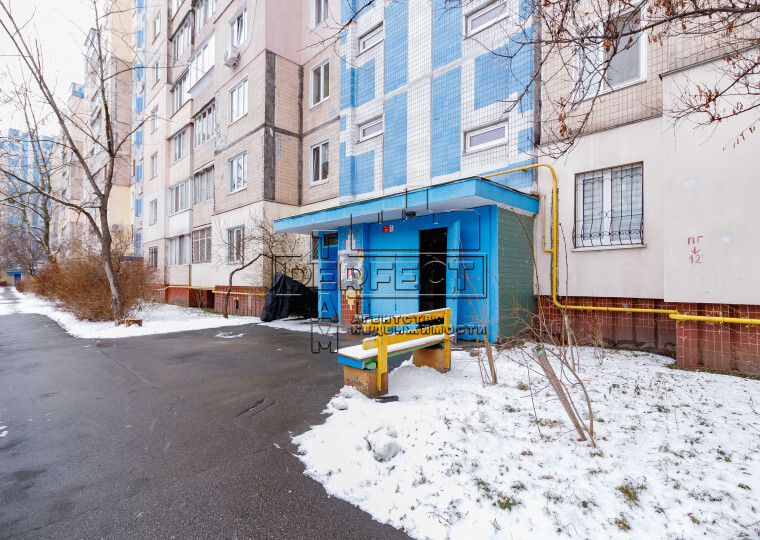 Продажа 3-комнатной квартиры 85 м², Боровая (Красный Хутор) ул., Калины (Маяковского) 21 (проспект)