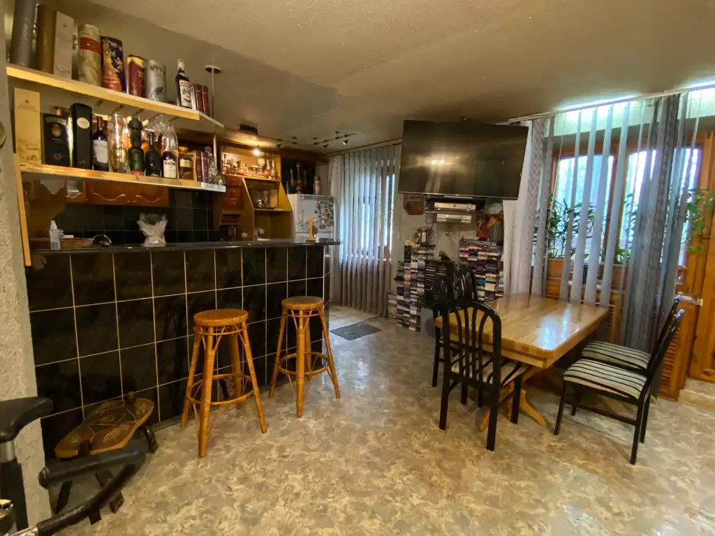 Оренда 3-кімнатної квартири 65 м², Любарського вул.