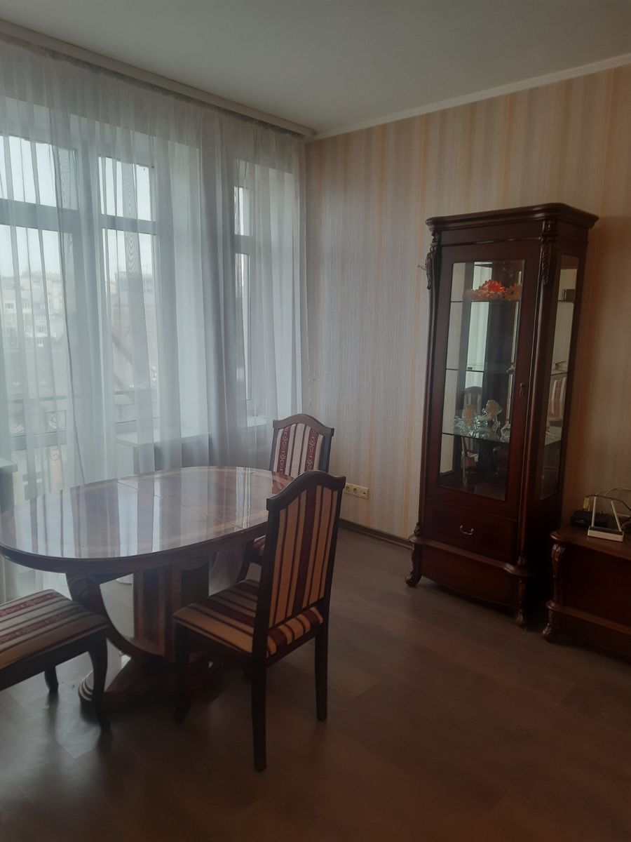 Аренда 3-комнатной квартиры 125 м², Щекавицкая ул., 30/39