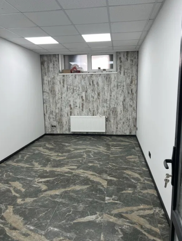 Оренда приміщення вільного призначення 20 м², Каманіна вул.
