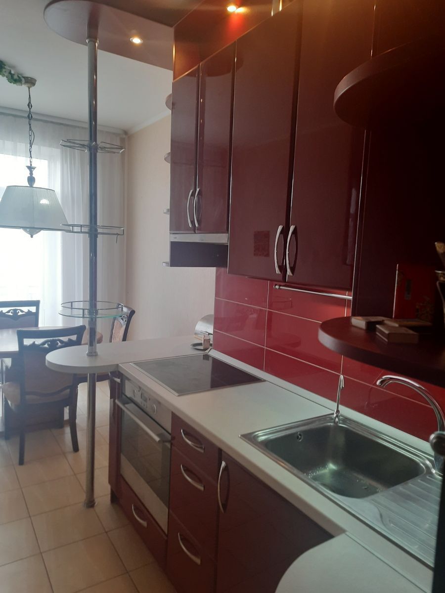 Аренда 3-комнатной квартиры 125 м², Щекавицкая ул., 30/39