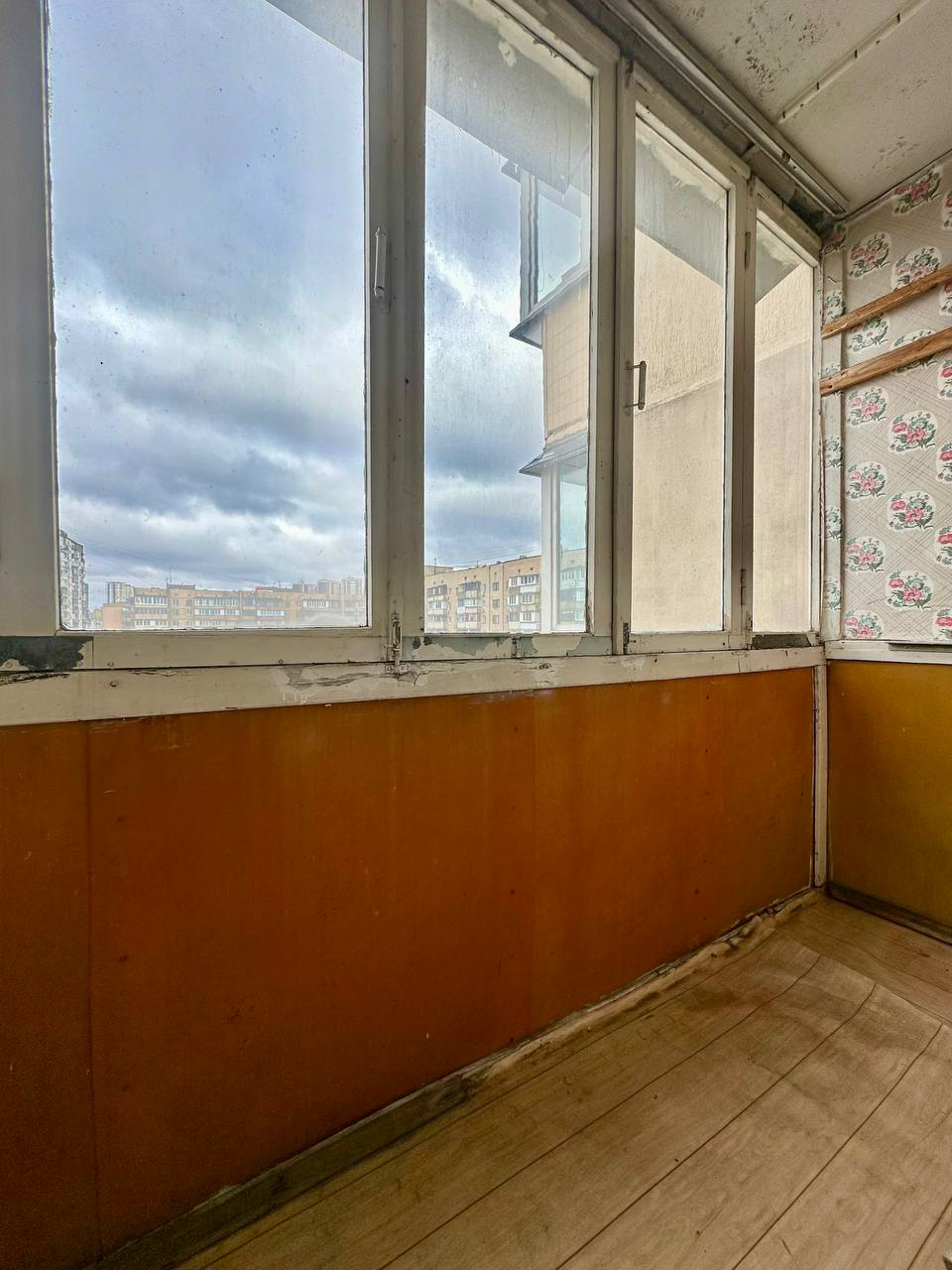 Продаж 3-кімнатної квартири 67 м², Райдужна вул., 17