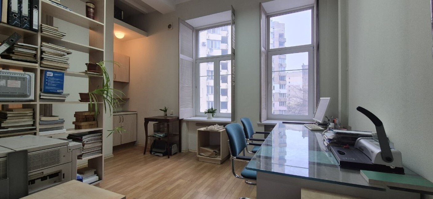 Оренда офісу 48.3 м², Чеховський пров., 3