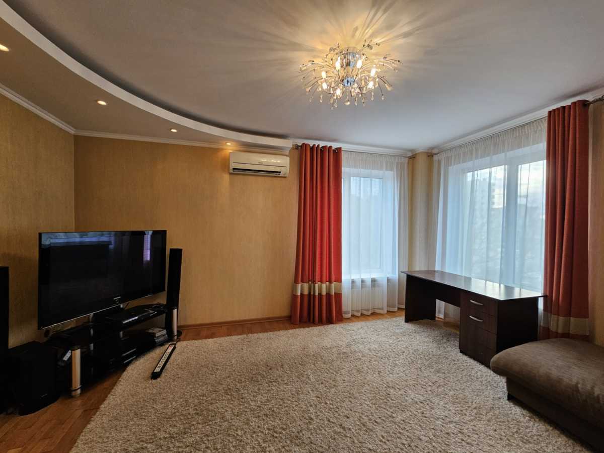 Оренда 2-кімнатної квартири 80 м², Львівська вул., 22А