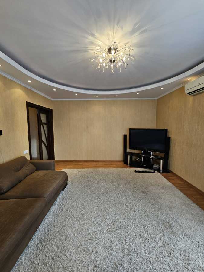 Оренда 2-кімнатної квартири 80 м², Львівська вул., 22А