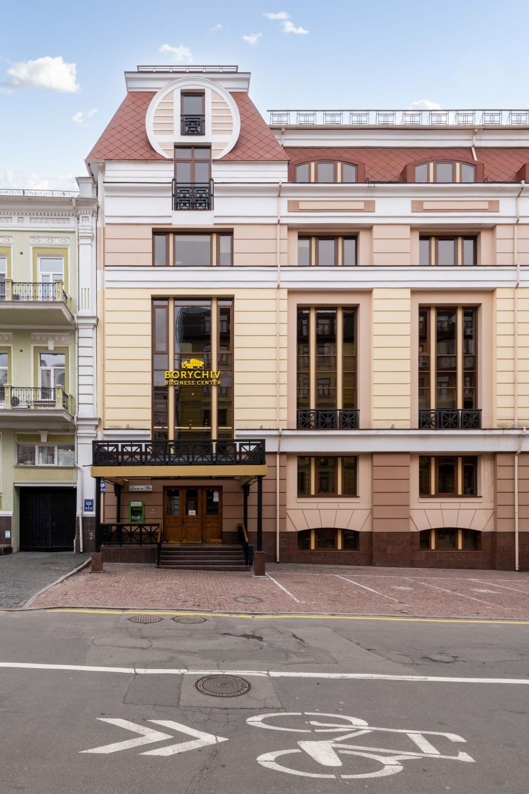 Продажа отдельно стоящего здания 4057 м², Боричев Ток ул., 35В