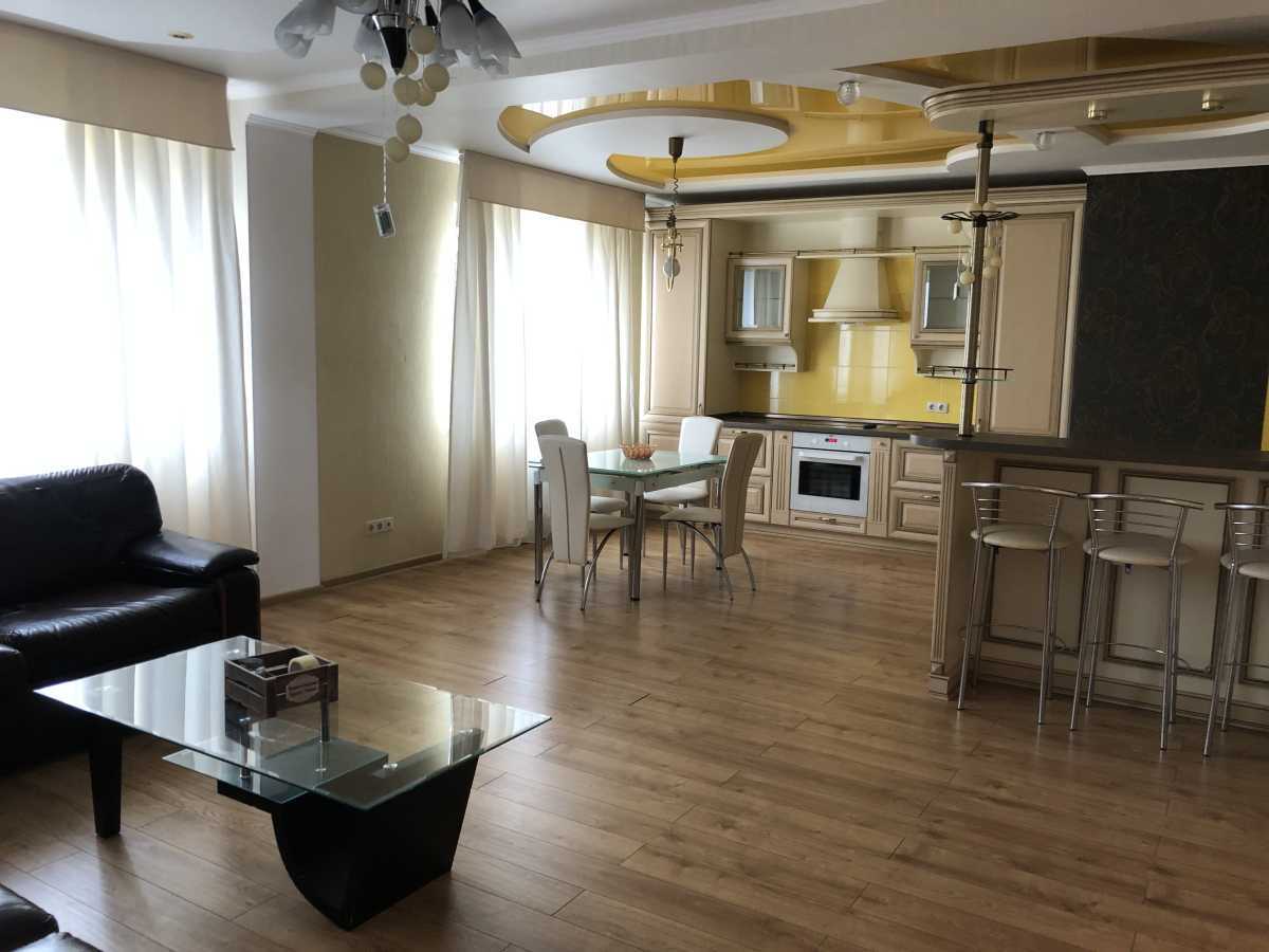 Аренда 3-комнатной квартиры 121.7 м², Петра Григоренко просп., 23