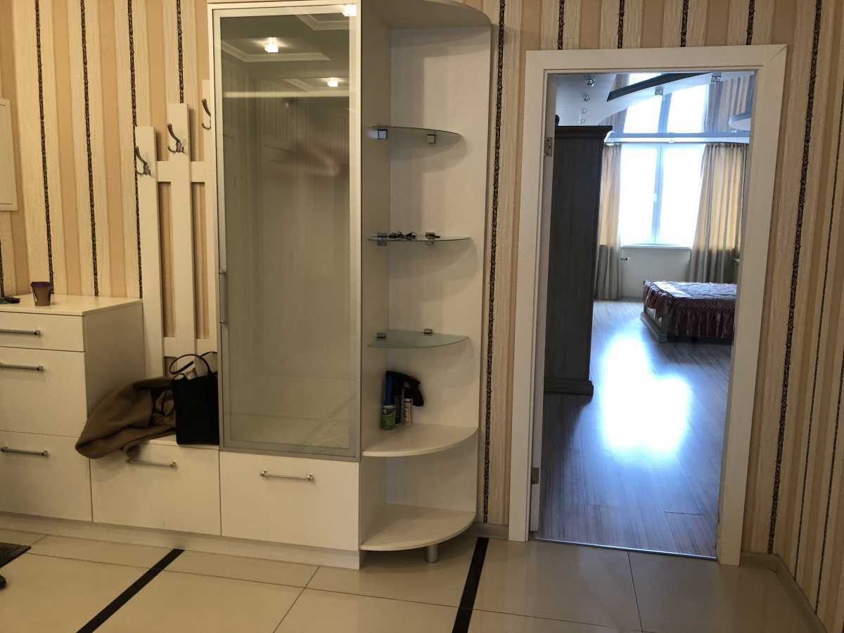 Аренда 3-комнатной квартиры 121.7 м², Петра Григоренко просп., 23