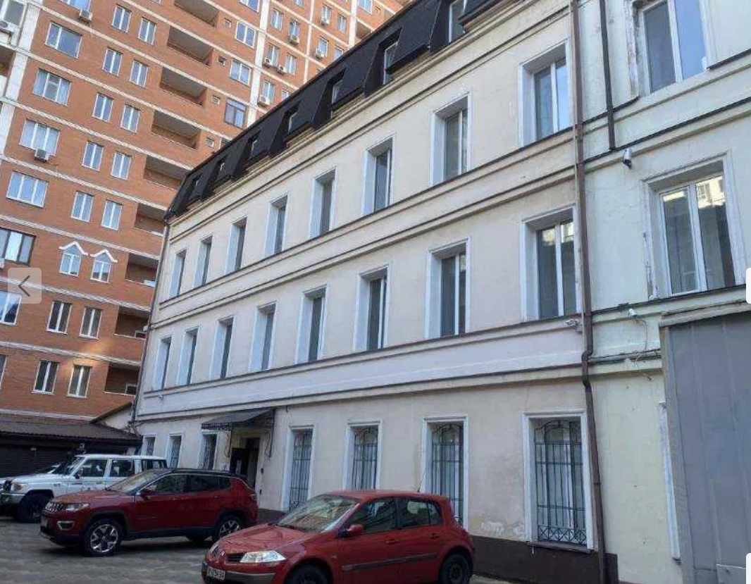 Оренда приміщення вільного призначення 1000 м², Базарна вул.