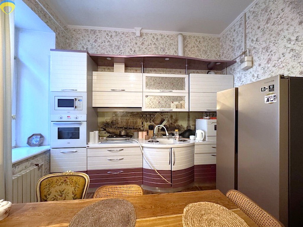 Продаж 3-кімнатної квартири 95 м², Греческая вул., 45