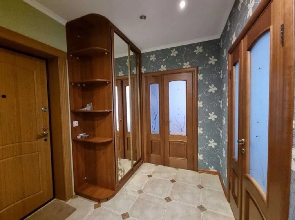 Продажа 2-комнатной квартиры 60 м², Феодосийский пер., 14А
