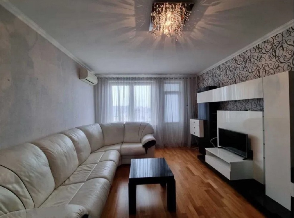 Продажа 2-комнатной квартиры 60 м², Феодосийский пер., 14А