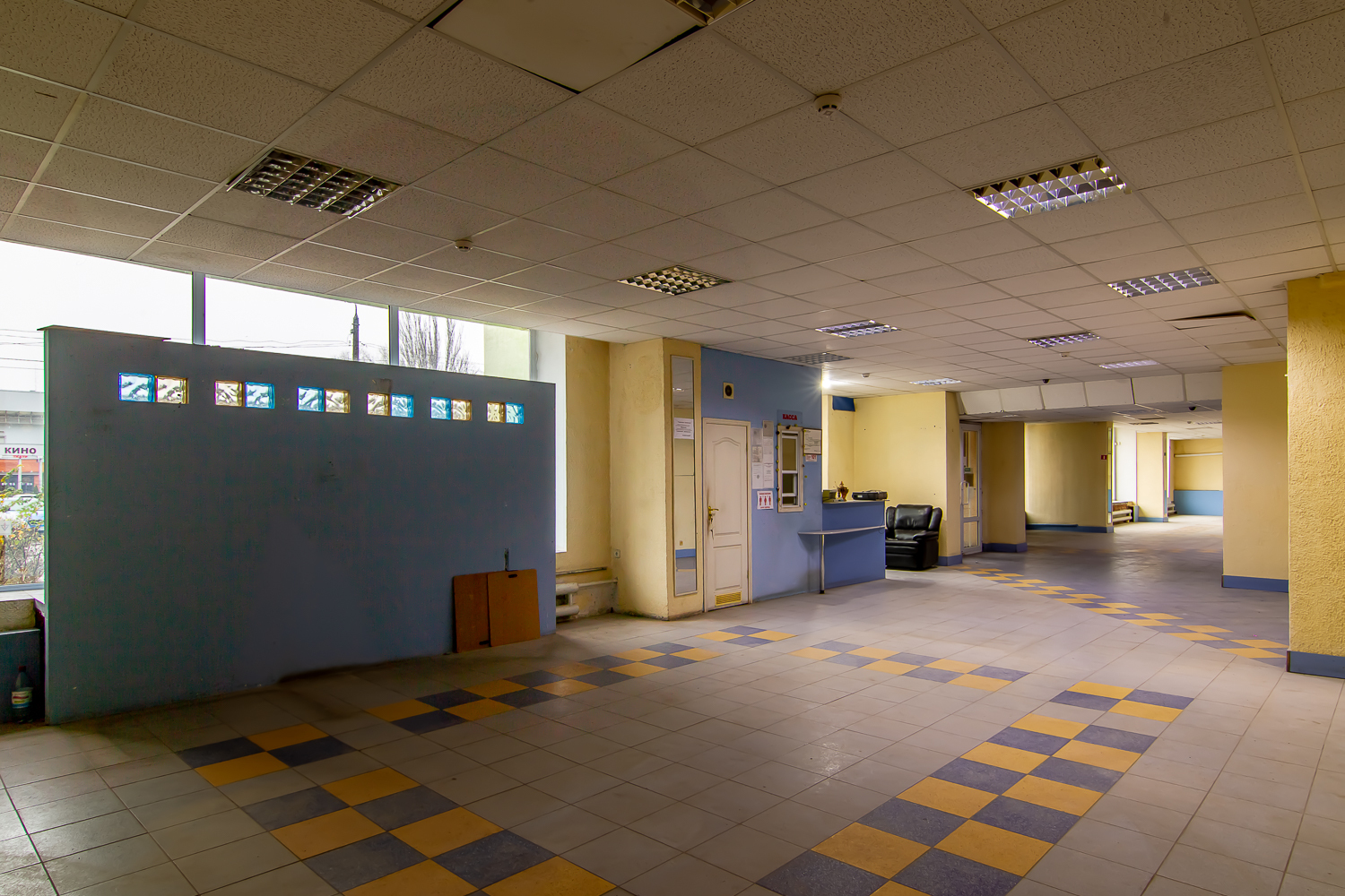 Оренда магазину 234 м², Варненська вул., 7А