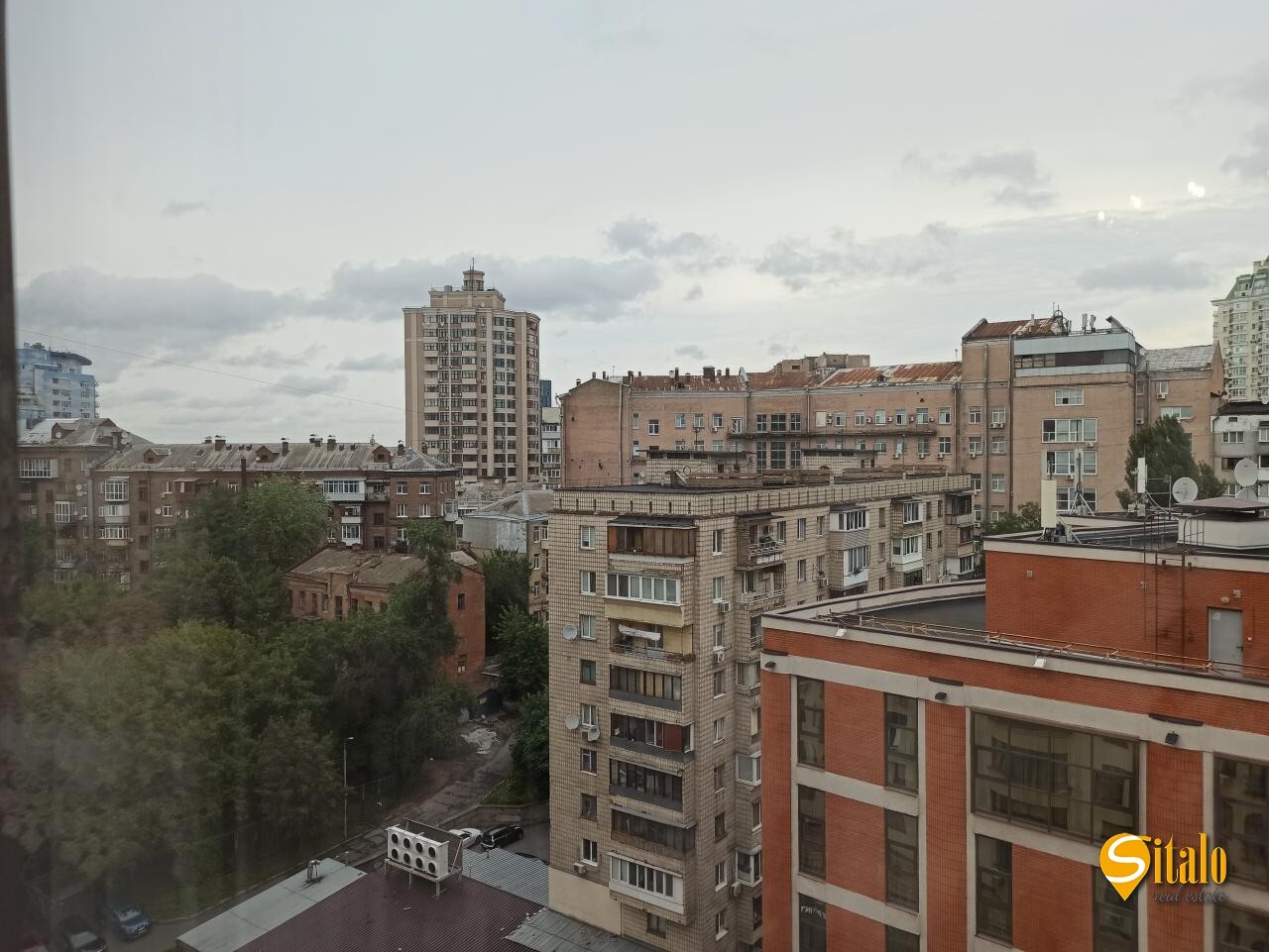 Продажа 2-комнатной квартиры 110 м², Полтавская ул., 10