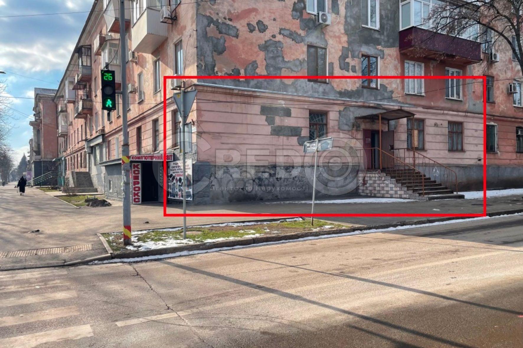 Оренда торговельного приміщення 122.8 м², Сергія Колачевського вул.