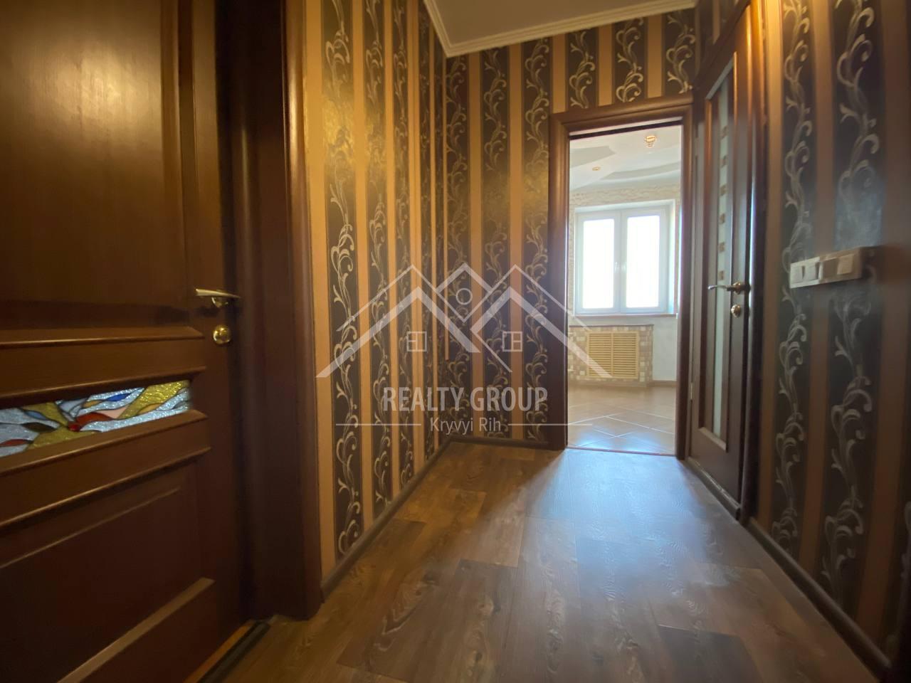 Продаж 3-кімнатної квартири 71.7 м², Січеславська вул.