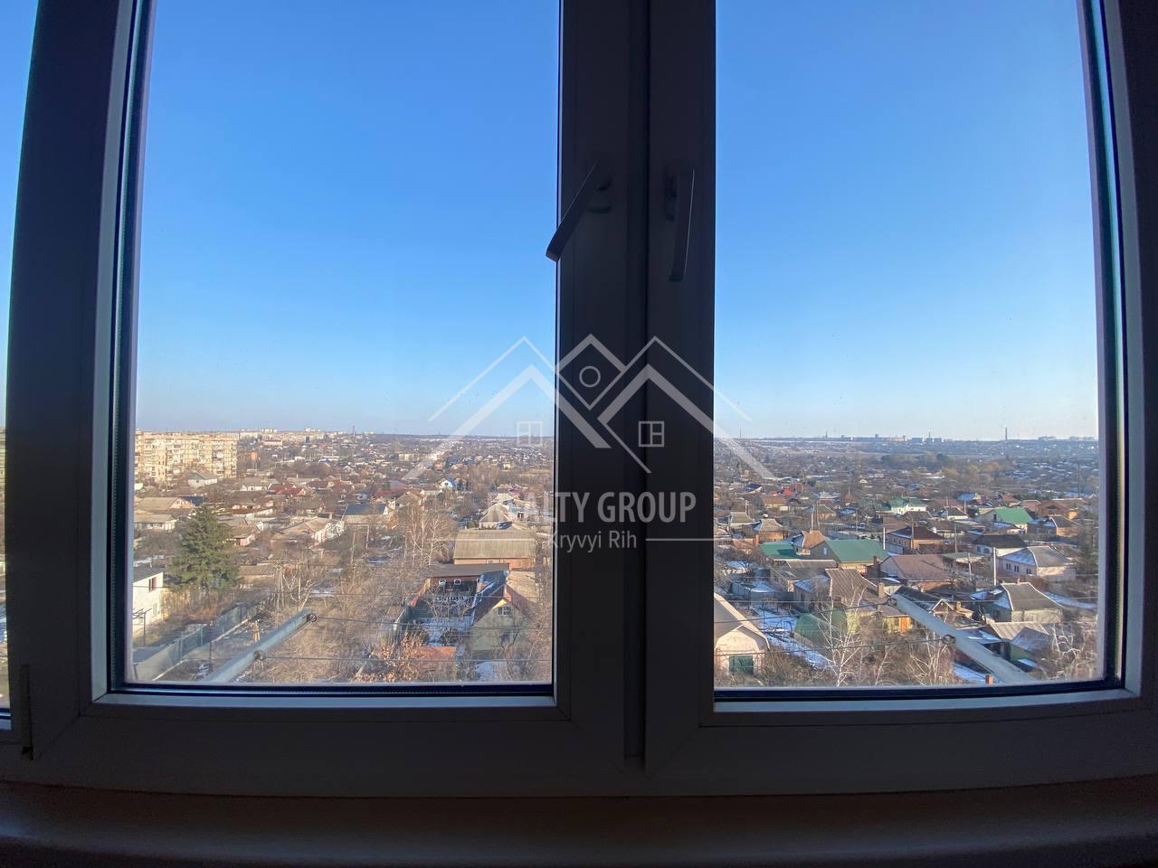 Продаж 3-кімнатної квартири 71.7 м², Січеславська вул.