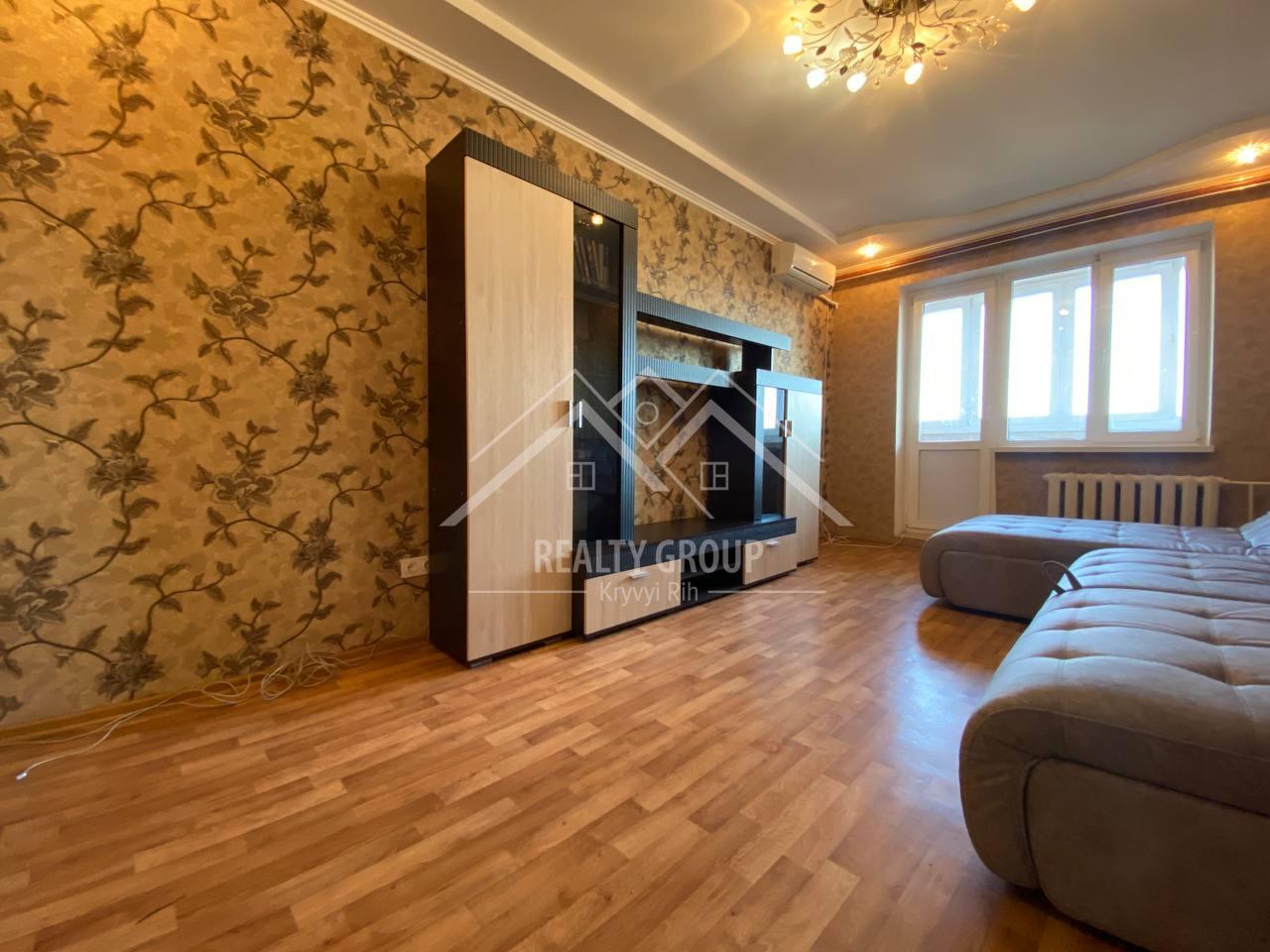 Продаж 3-кімнатної квартири 71.7 м², Січеславська вул.