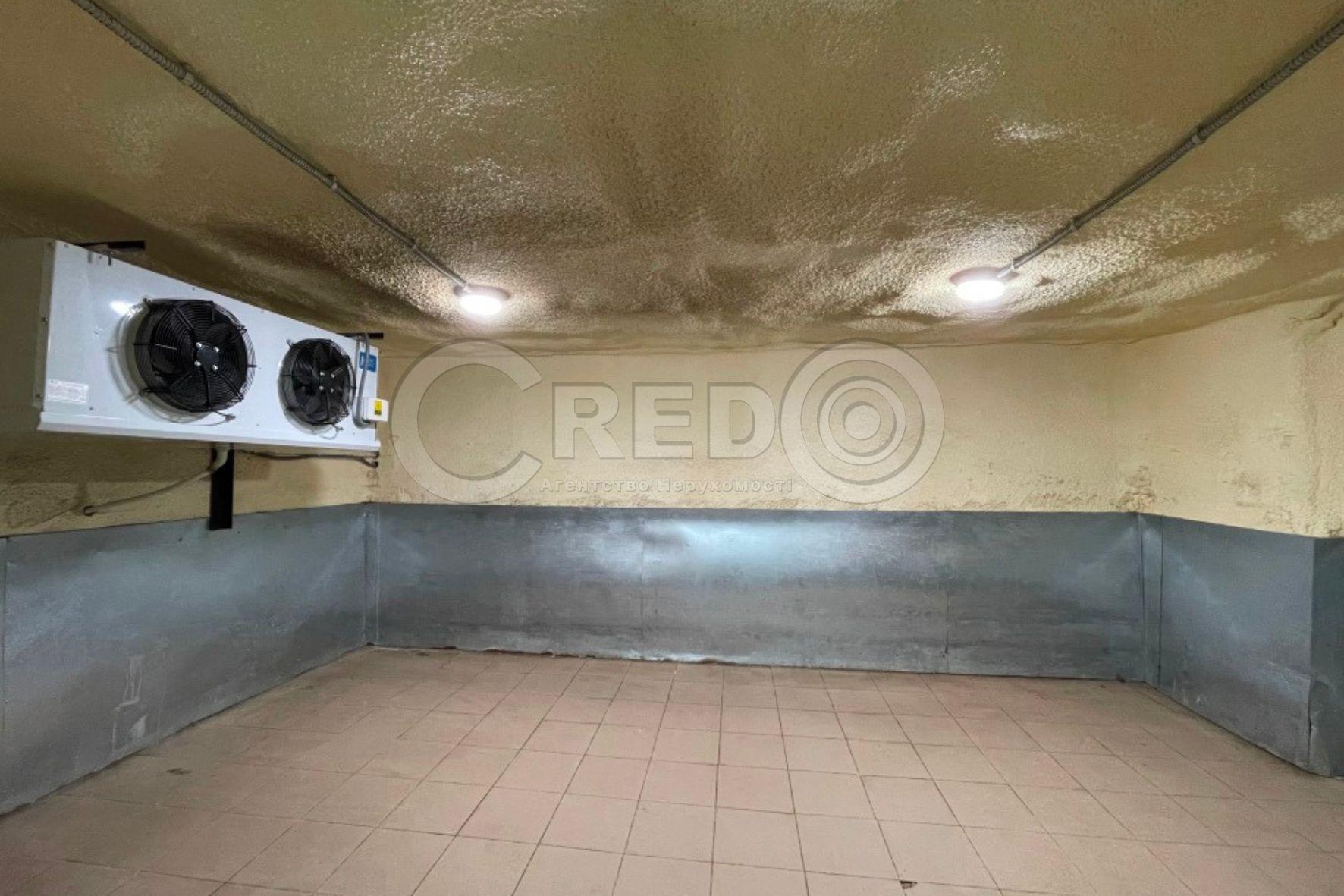 Продаж виробничого приміщення 979 м²