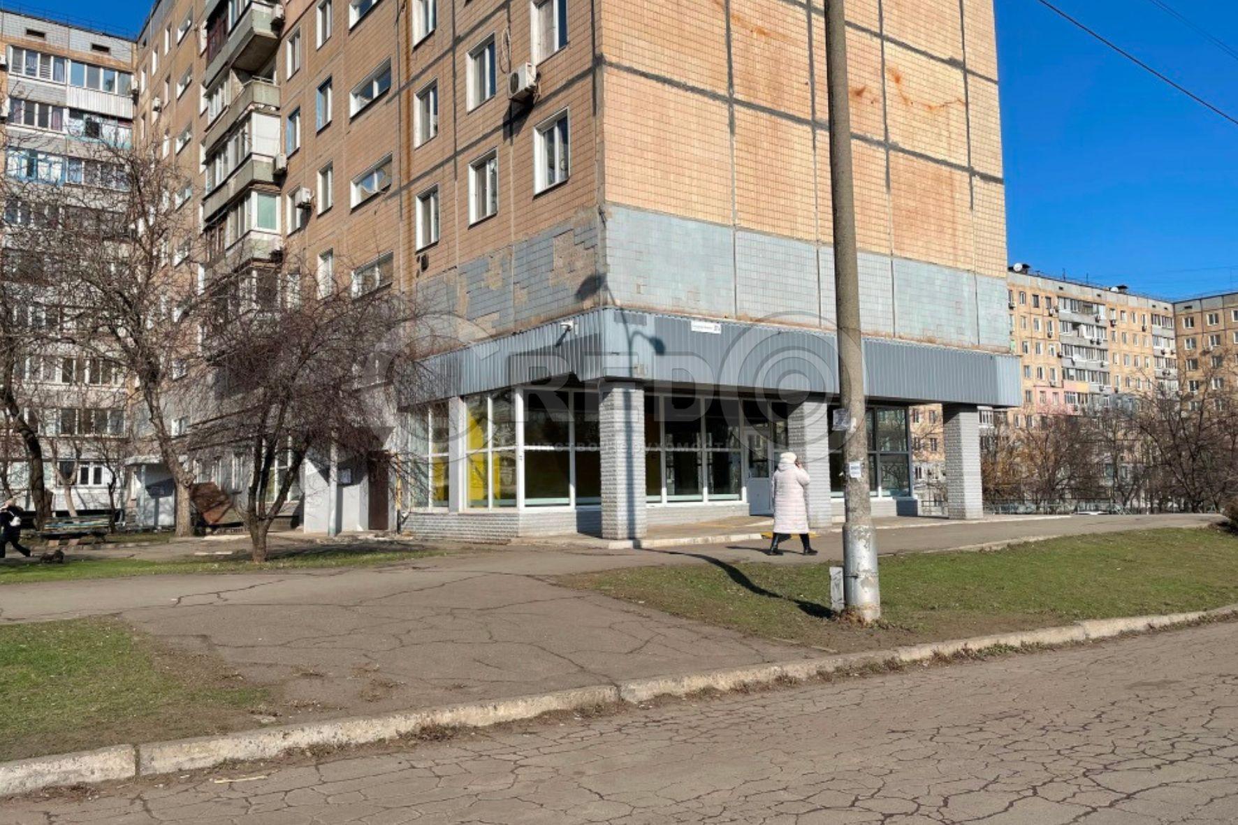 Оренда торговельного приміщення 564.4 м², Володимира Великого вул.