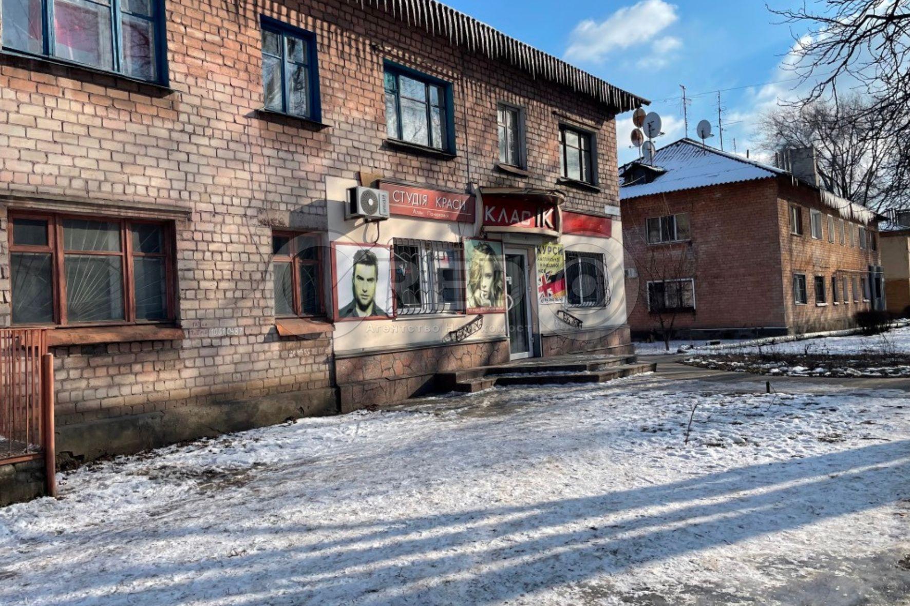Оренда торговельного приміщення 91.8 м², Вартаняна вул.