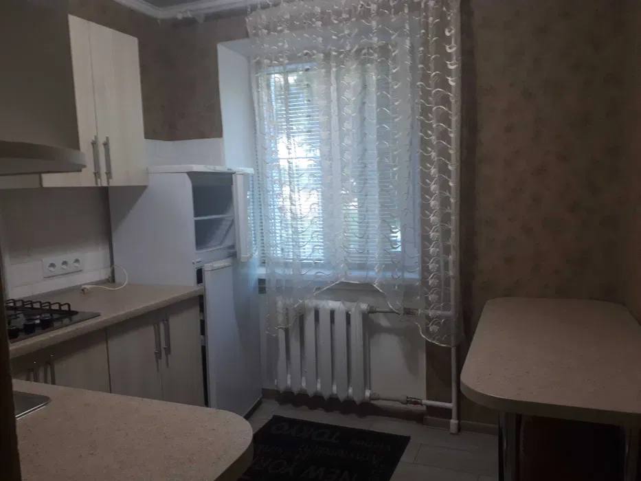 Оренда 2-кімнатної квартири 48 м², Уральська вул.