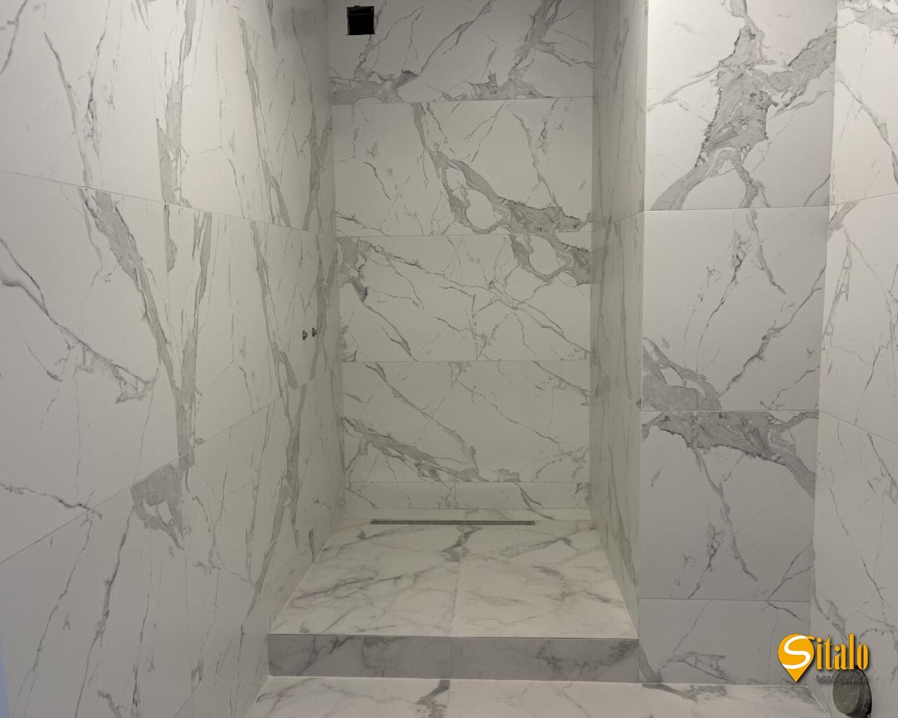 Продаж 2-кімнатної квартири 56 м²