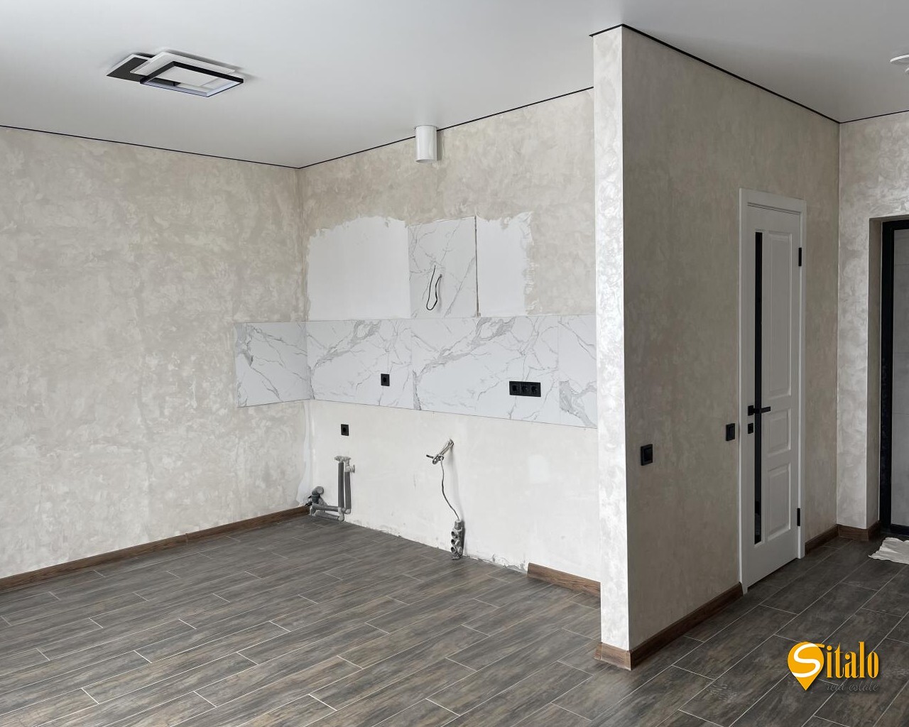 Продаж 2-кімнатної квартири 56 м²