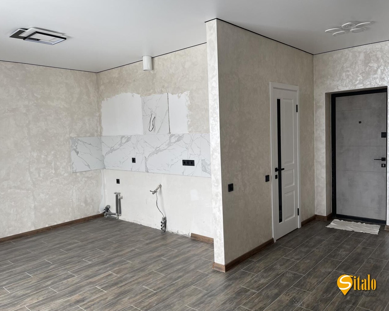 Продаж 2-кімнатної квартири 56 м²