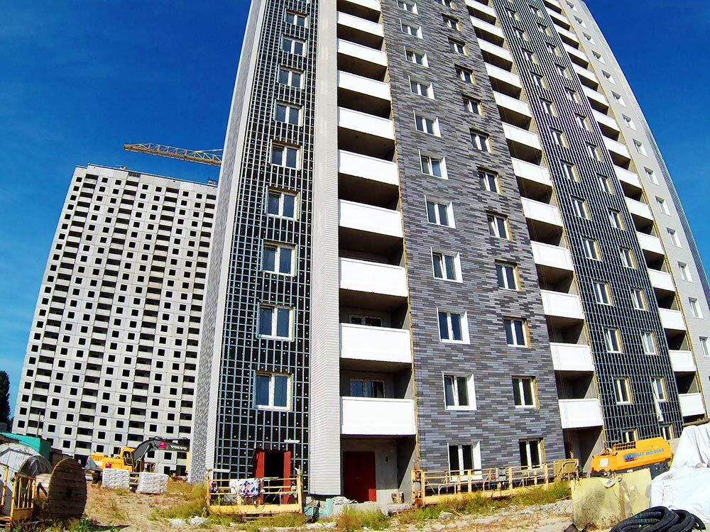 Продаж 3-кімнатної квартири 93 м², ЖК Деснянський, Будинок 3