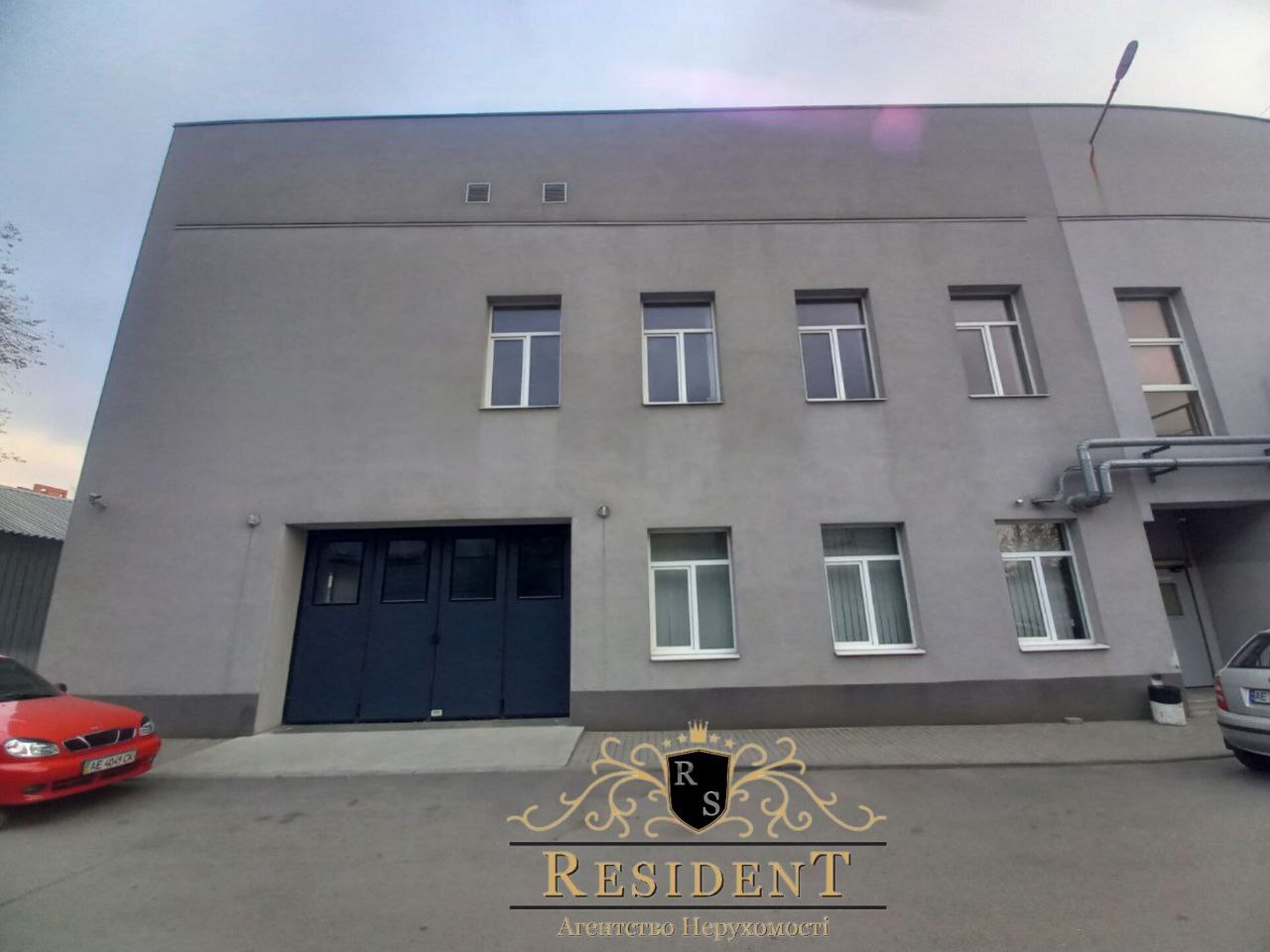 Оренда комерції 884 м², Слобожанський просп.