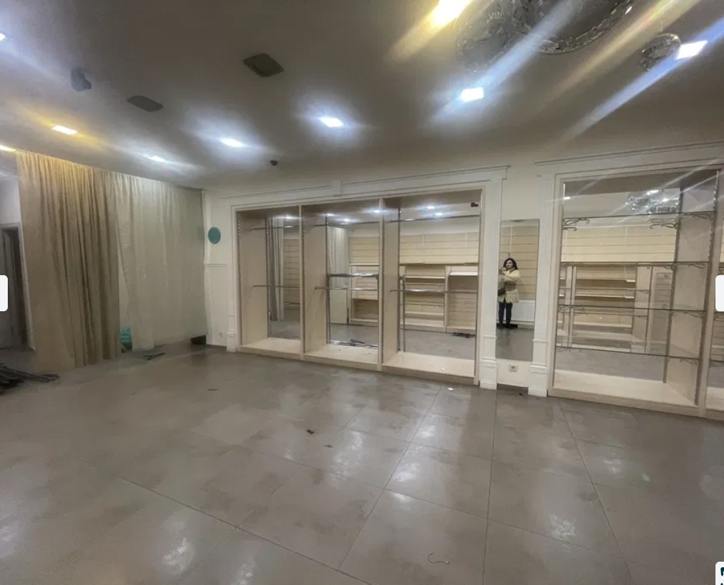 Оренда магазину 223 м², Люстдорфская дор.