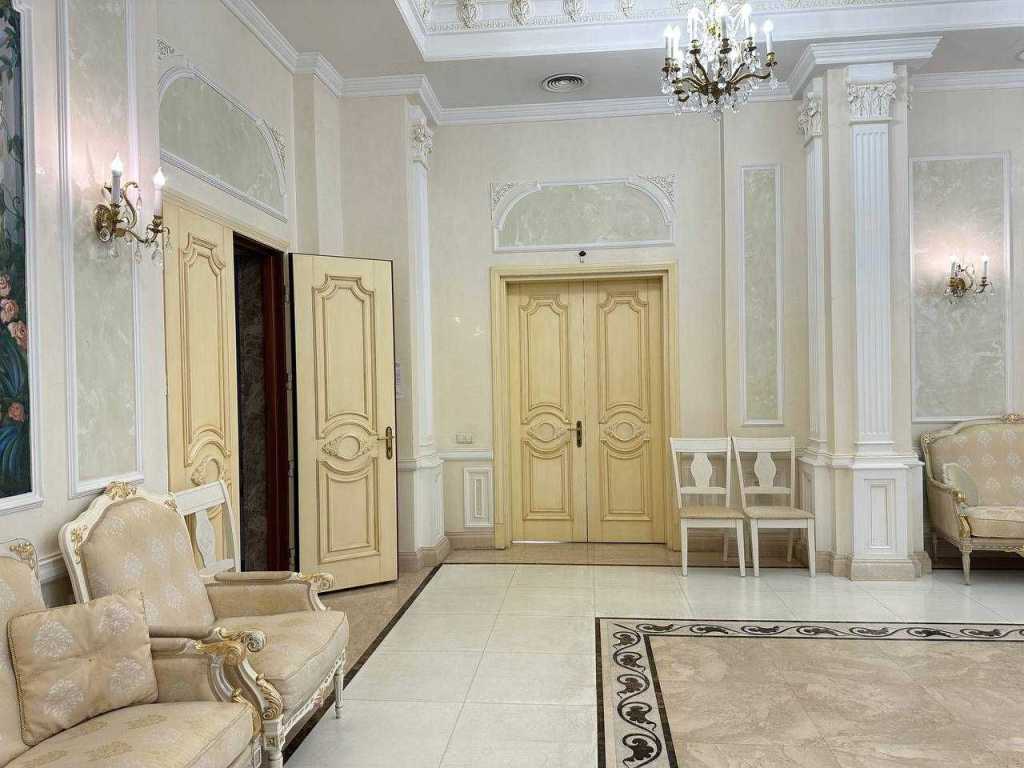 Продажа 4-комнатной квартиры 191.1 м², Тараса Шевченко бул., 27Б