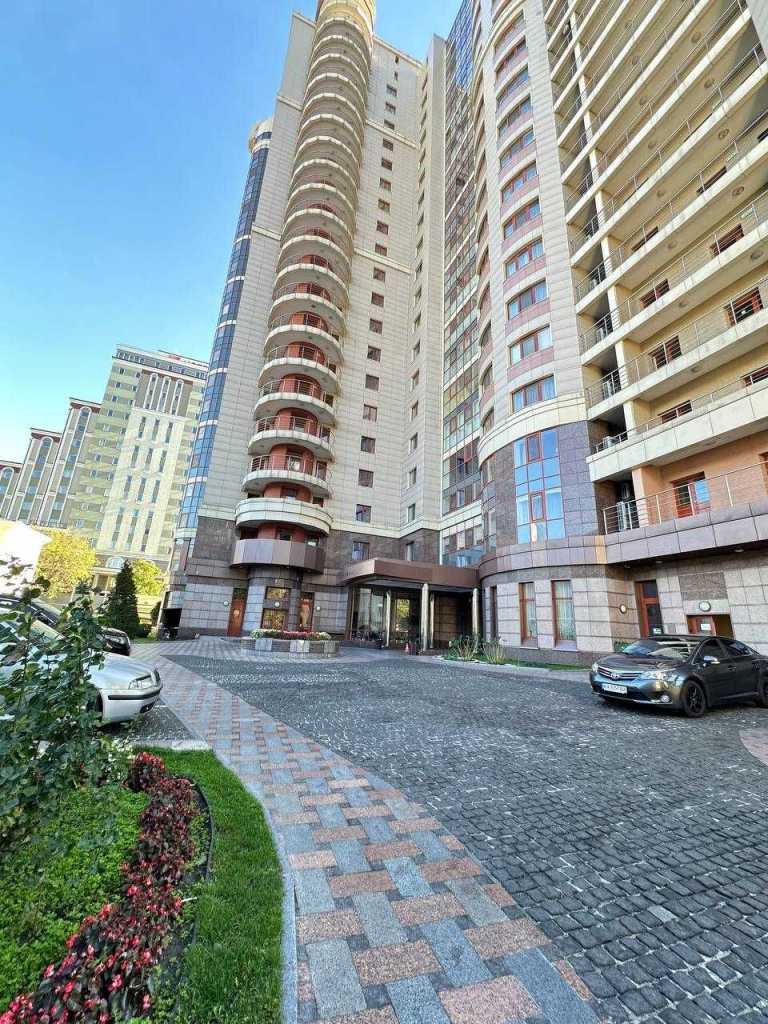 Продажа 4-комнатной квартиры 191.1 м², Тараса Шевченко бул., 27Б