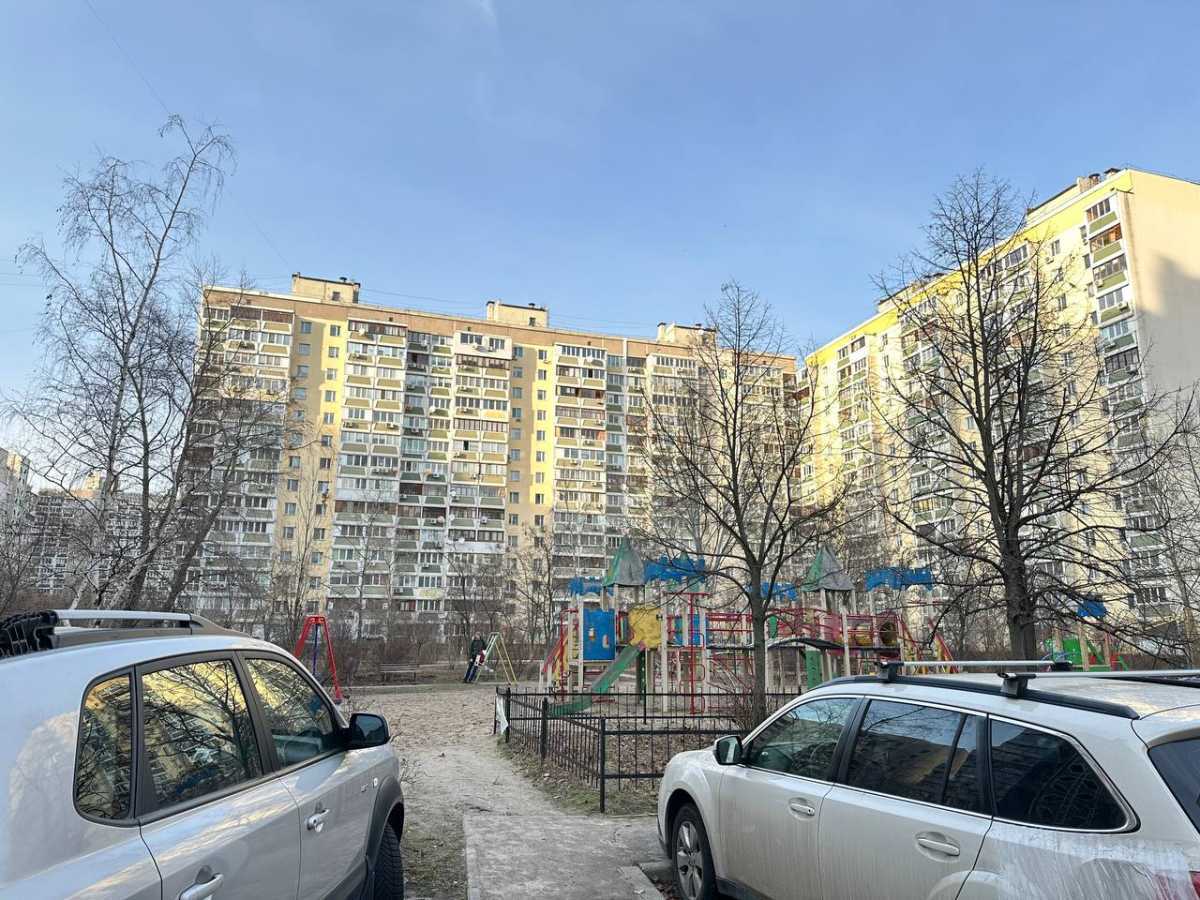 Продажа 3-комнатной квартиры 104 м², Бориса Гмыри ул., 11