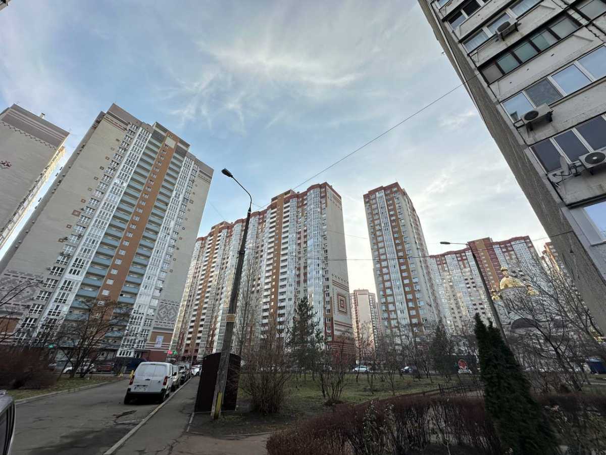 Продажа 3-комнатной квартиры 104 м², Бориса Гмыри ул., 11