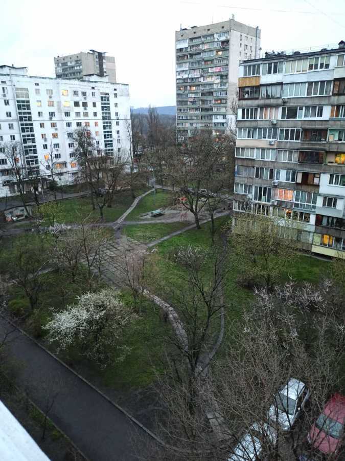 Продажа 2-комнатной квартиры 47 м², Русановский бул., 5