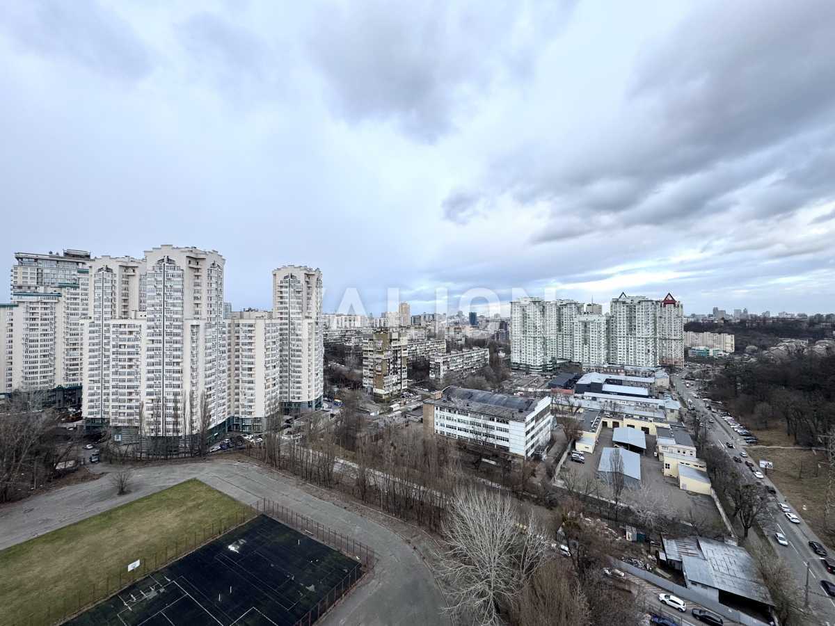 Продажа 2-комнатной квартиры 62.5 м², Генерала Шаповала ул., 20