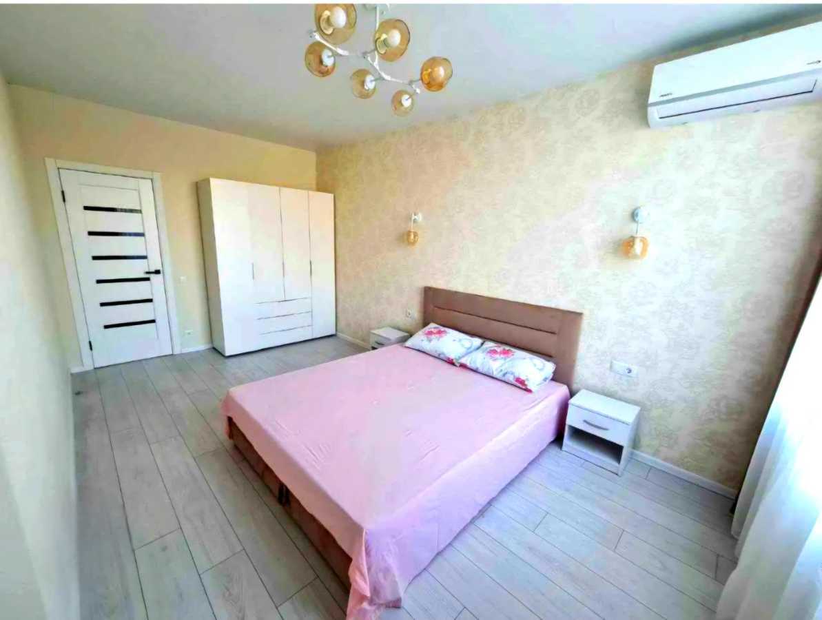 Продажа 2-комнатной квартиры 40 м², Гната Юры ул.