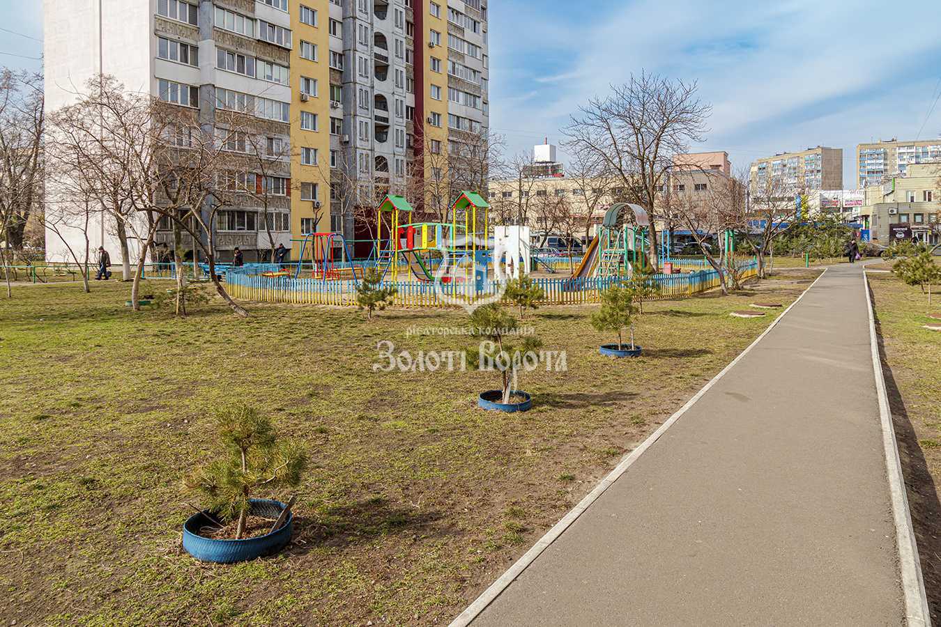 Продаж 3-кімнатної квартири 83.8 м², Володимира Маяковського просп., 24