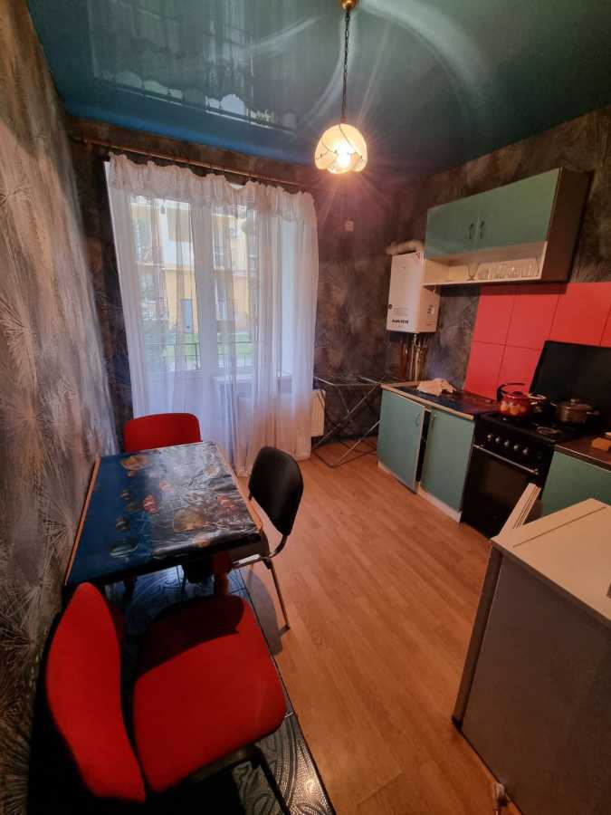 Продаж 1-кімнатної квартири 37 м², Перемоги просп.