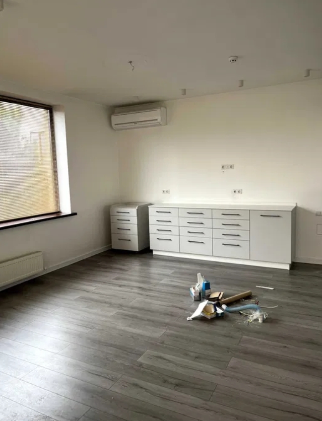 Оренда приміщення вільного призначення 220 м², Долгая вул.