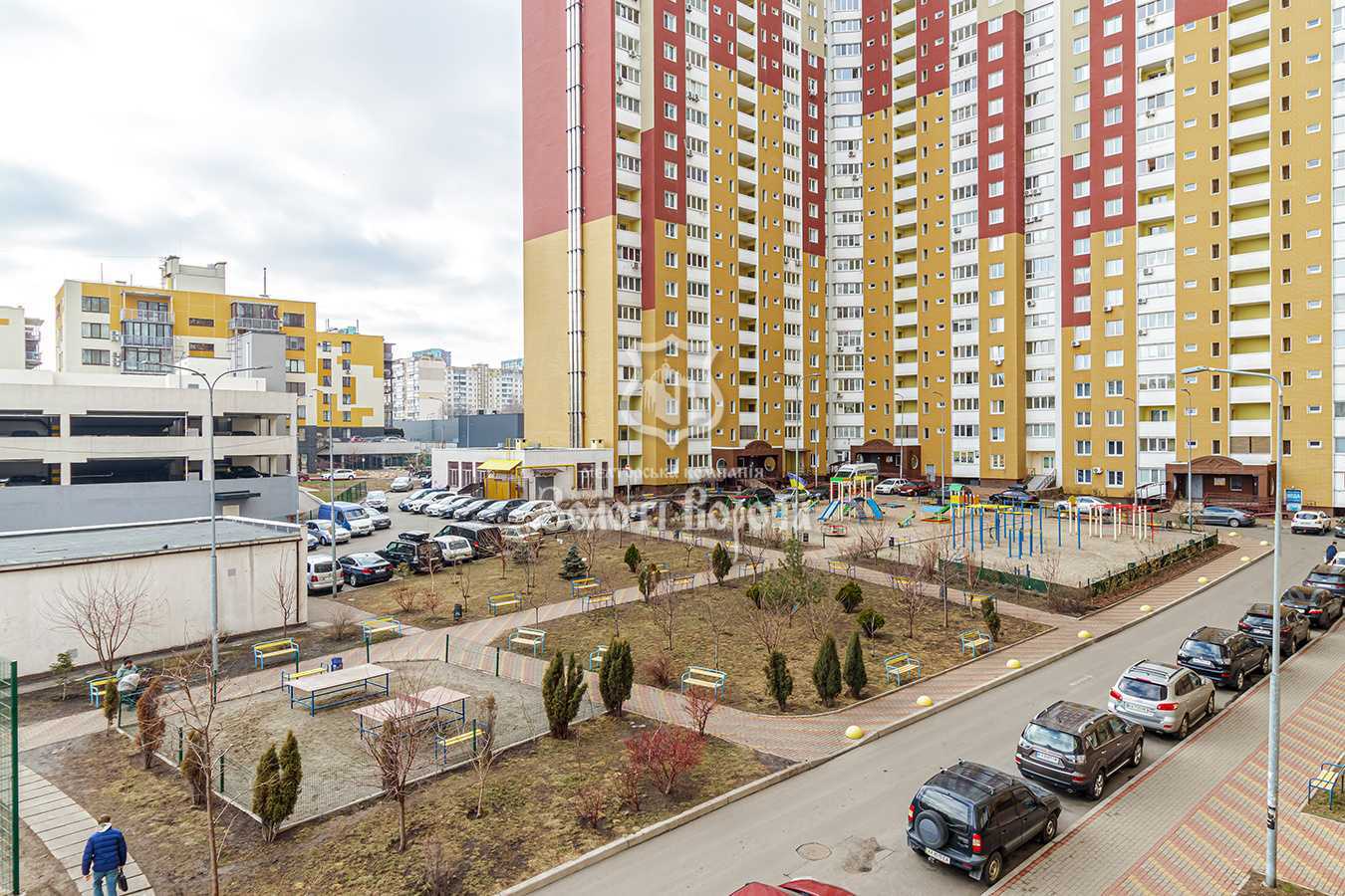 Продажа 2-комнатной квартиры 74.9 м², Сергея Данченко ул., 1