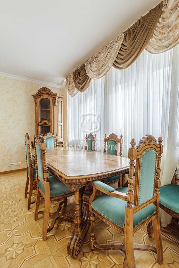 Продажа 3-комнатной квартиры 125 м², Героев Сталинграда просп., 12Г