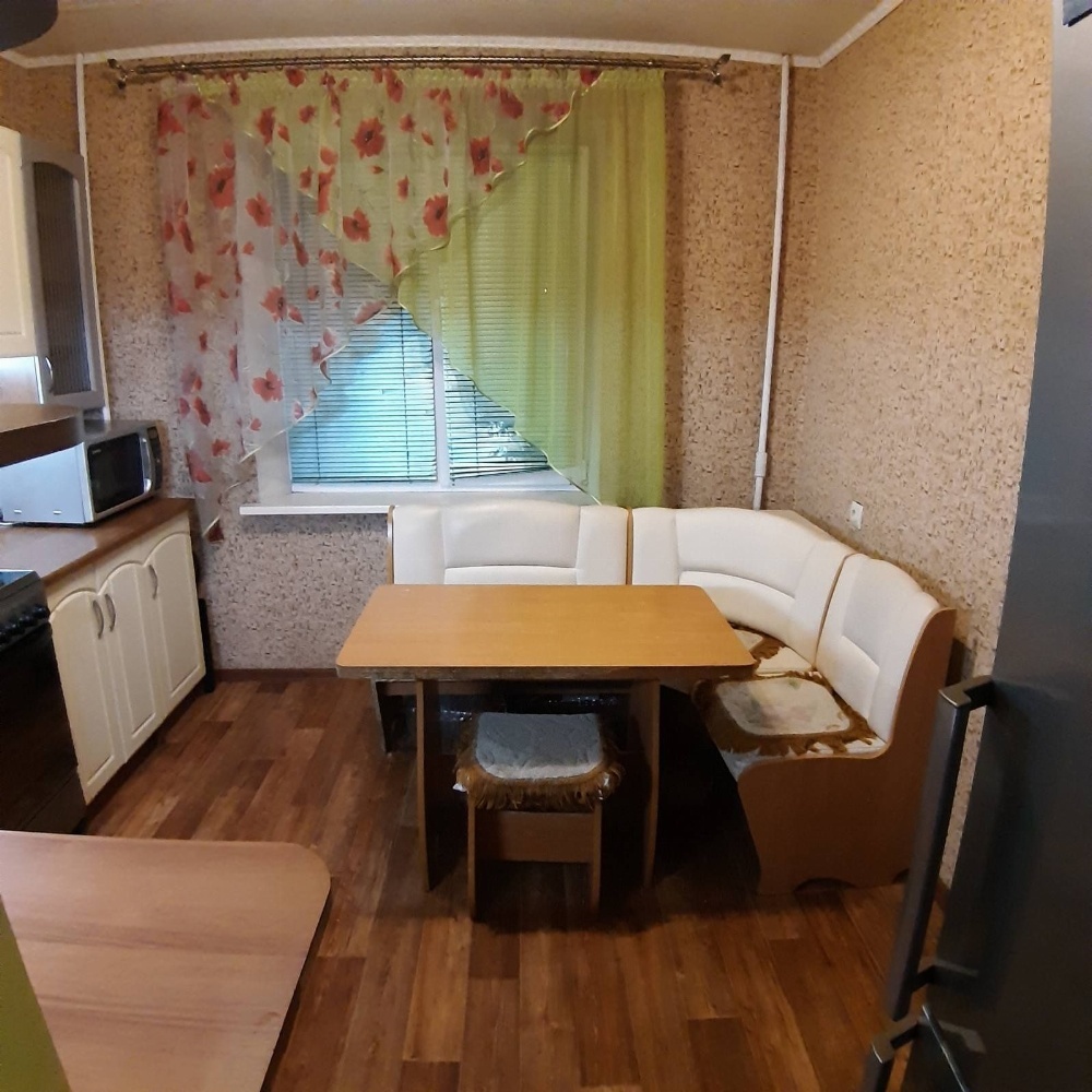 Аренда 2-комнатной квартиры 50 м², Тополь 3 ул., 8А