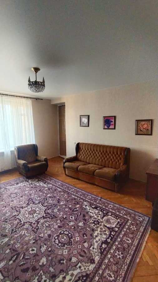 Продаж 2-кімнатної квартири 70 м², Тургенівська вул., 37/41