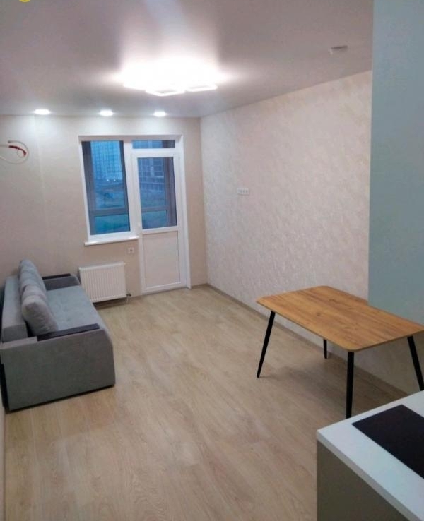 Продаж студії 27 м², Небесної сотні просп.