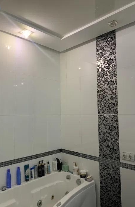 Продаж 2-кімнатної квартири 69 м², Райдужна вул.