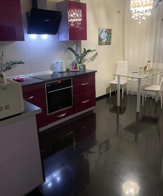 Продаж 2-кімнатної квартири 69 м², Райдужна вул.